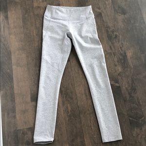 Outdoor Voices 7/8 warmup leggings